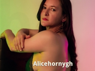 Alicehornygh