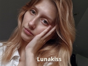 Lunakiss