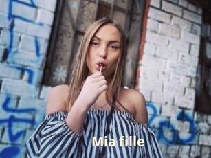 Mia_fille