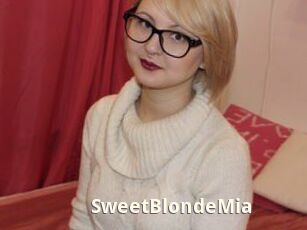 SweetBlondeMia